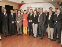 Foto de grupo asistentes firma del acuerdo Fundación ONCE